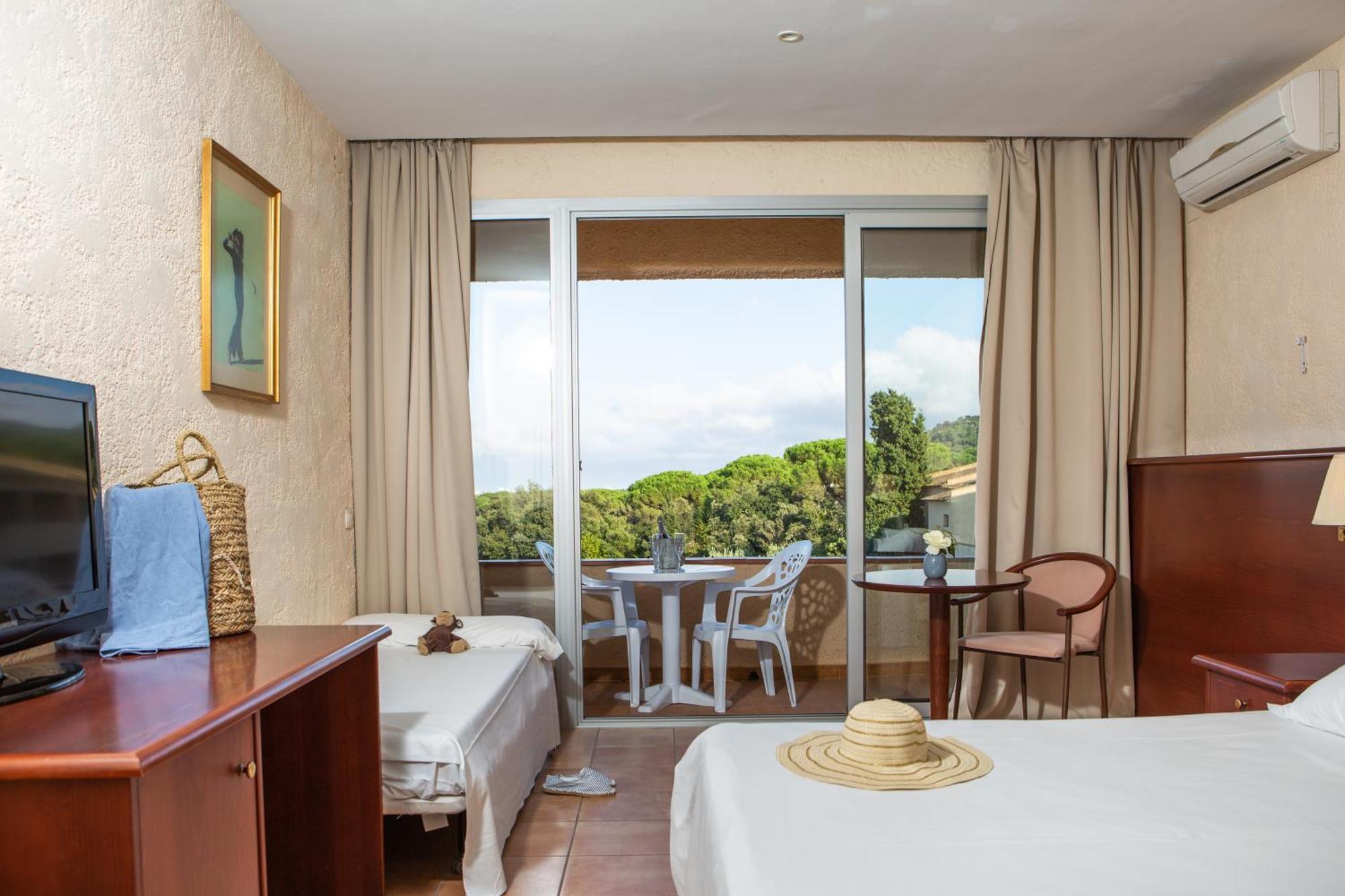 Rvhotels Golf Costa Brava Санта-Кристина-де-Аро Экстерьер фото